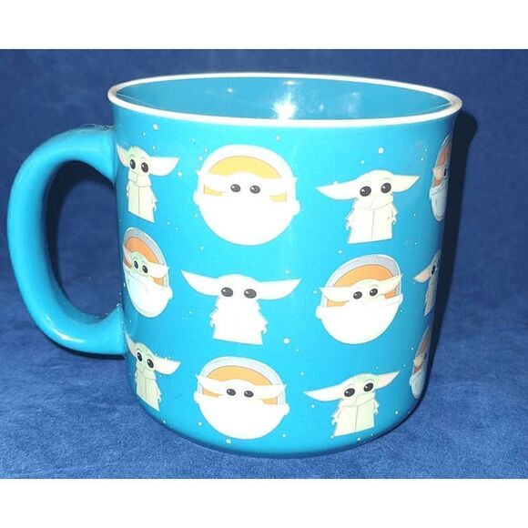 Disney Star Wars Mandalorian Baby Yoda The Child Ceramic 20 oz Mug. - Picture 2 of 4